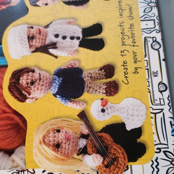 FRIENDS the television series Crochet Kit NWT - Picture 3 of 7